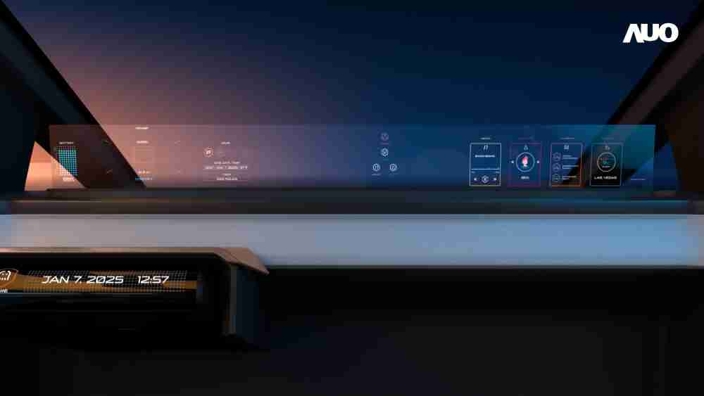 CG电子无界透明显示接口(Horizon Image Glass)透过车运算方案整合仪表板、、、中控台及副驾显示器，，，，一体式全景呈现，，，，提供乘用者清晰的前方视野、、、、行车必要信息与娱乐功能